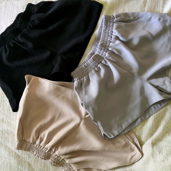 *Combo sale* 3x Cool feel casual shorts (XS) - Picture 1 of 3